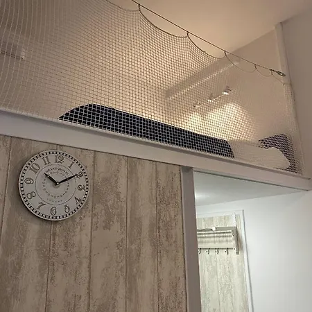 Pastel Guest ホームステイ ワルシャワ