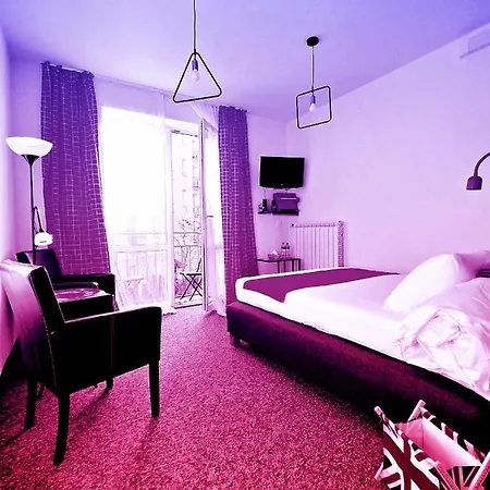 Pastel Guest * Varsovia